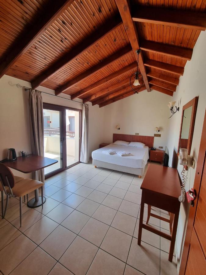 Mediterranean Beach Hotel Skala Rachoni  Dış mekan fotoğraf